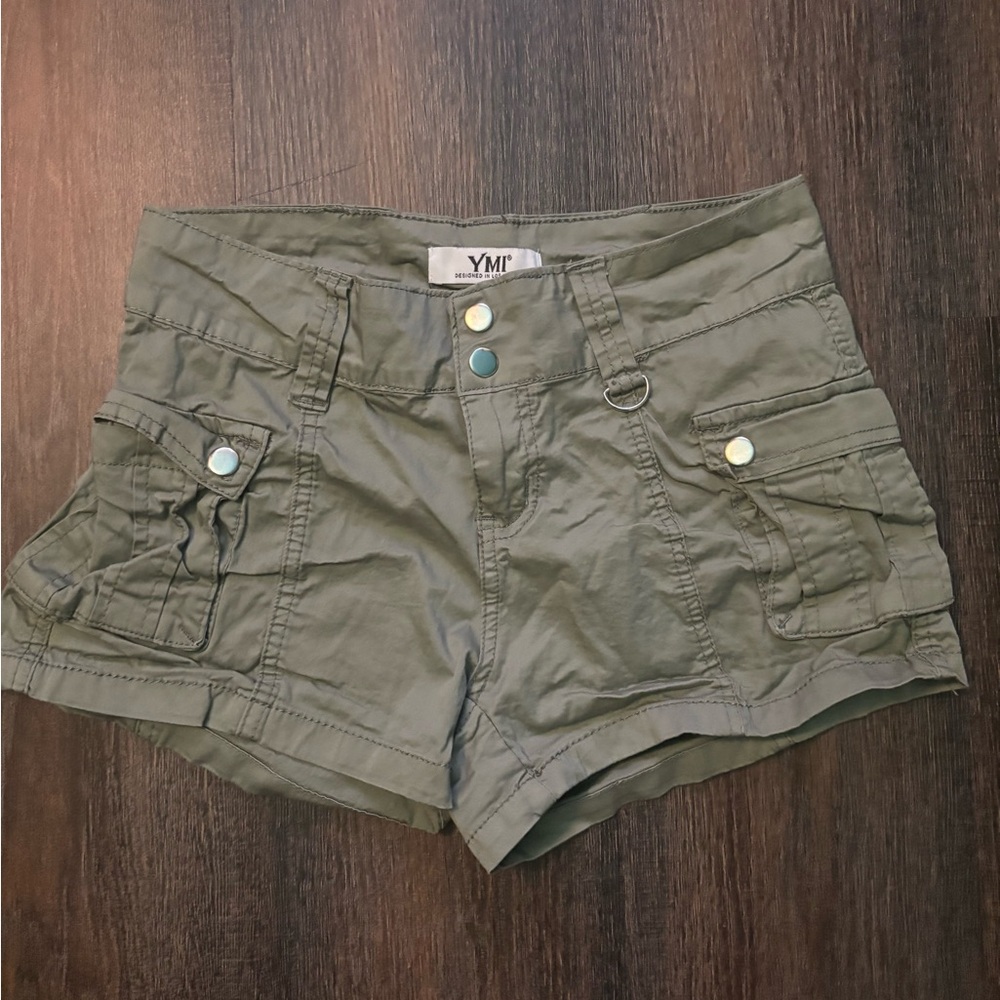 YMI Women's Low Waisted Olive Cargo Shorts